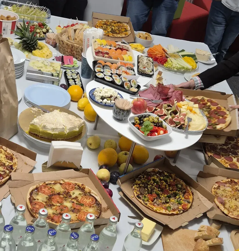 Systems Meetup at Huawei: Tasty Food Systems Meetup at Huawei: Tasty Food